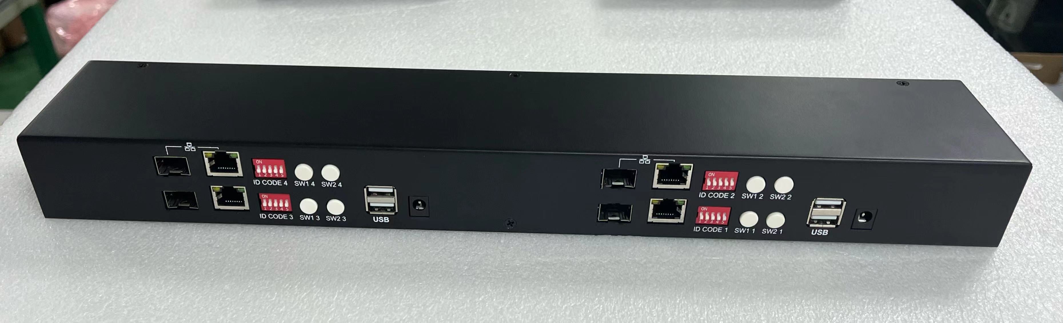 IP FHD Digital KVM Extender over Fiber/Cat5--Quad HDMI / USB2.0 / Audio / Rs232 /4K@30Hz